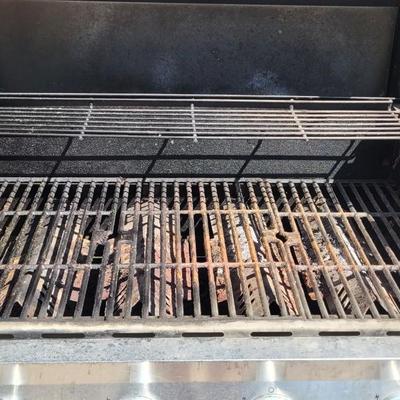 DYNA Glo Gas Grill with Gas