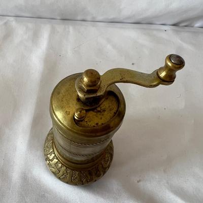 Wendell August Metal Giftware & More (K-MK)