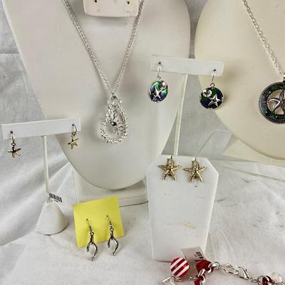 481 Starfish and Seahorse Jewelry Lot