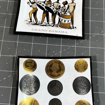 AWESOME Glass MCM Bahamas Ashtrays
