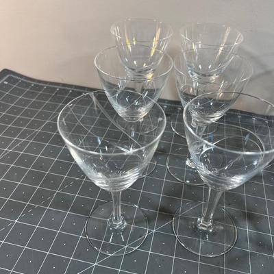 Crystal Wine and Martini / Champagne Glasses Etched, free flow pattern