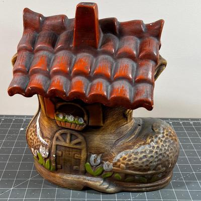 Old Mother Hubbard's Cookie Jar