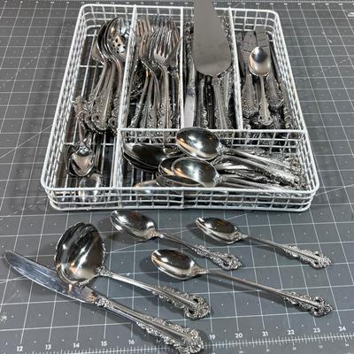 Onida Stainless Service for 8 plus Grapefruit & Serving Pieces. 