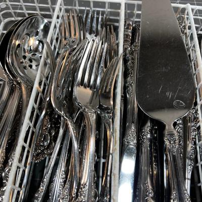 Onida Stainless Service for 8 plus Grapefruit & Serving Pieces. 