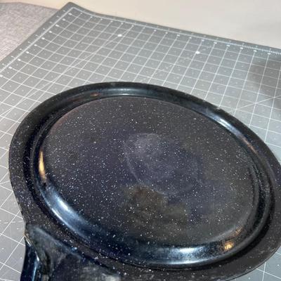 Pair of Graniteware Pieces 2 White Box and Blue Skillet 