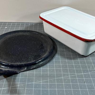 Pair of Graniteware Pieces 2 White Box and Blue Skillet 