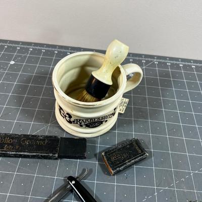Shaving Set: Mug, Bush and Straight Razor