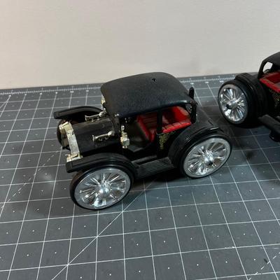 2 Battery Operated Old Timey Cars