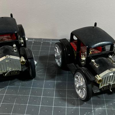 2 Battery Operated Old Timey Cars
