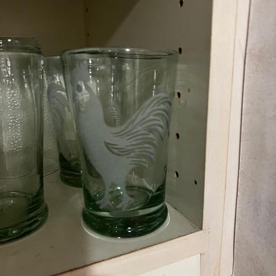 Clear Glass Glasses with a Rooster on them