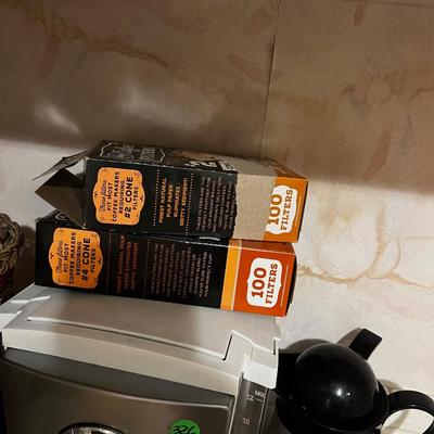 Coffee Center: Pot, Kraft, Grinder etc. 