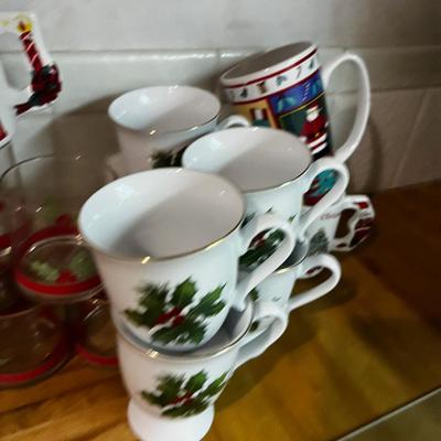 China and Glass Christmas Berry Mugs and Glasses