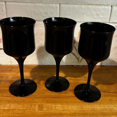 Glass 3 BLACK GLASS Wine Glasses 