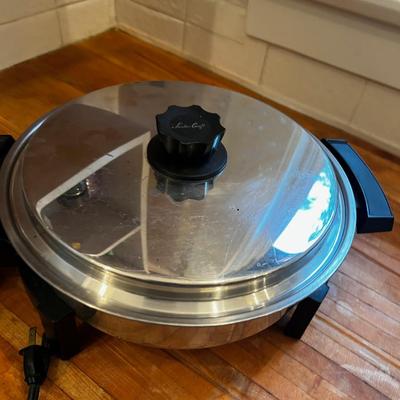 West Bend Liquid Core Electric Skillet 