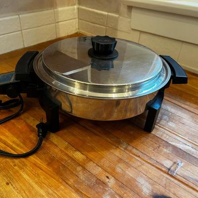 West Bend Liquid Core Electric Skillet 