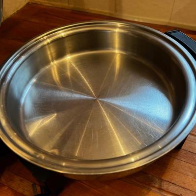 West Bend Liquid Core Electric Skillet 
