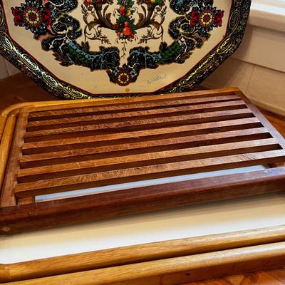 Serving Trays Wood and Metal (4) 