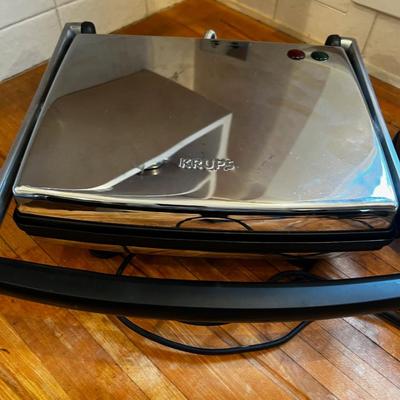 Krups Panini And Cuisinart Waffle Maker 