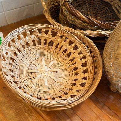 Lot of Baskets 