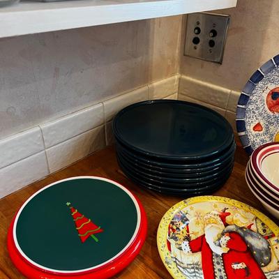 Ceramic Dish Ware Blue Plates plus.