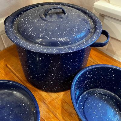 Blue Granite Ware: Bowl, Stock Pot, Fry Pan, Spoons