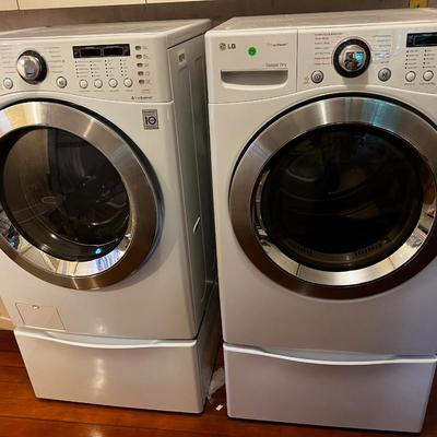 LG Washer & Dryer Set 