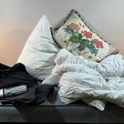 DOWN Pillow, Duvet, Pillow etc. 