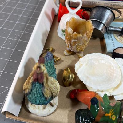 Lot of Miniatures; figurines and such