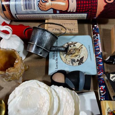Lot of Miniatures; figurines and such