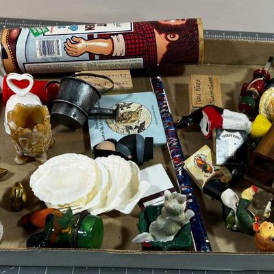 Lot of Miniatures; figurines and such
