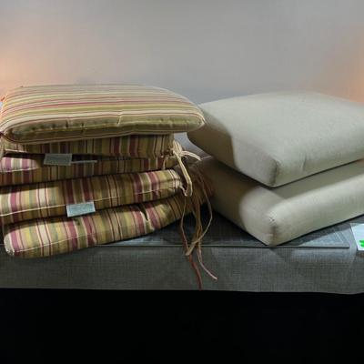 7 Cushion 