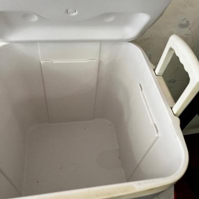 3 Coolers 