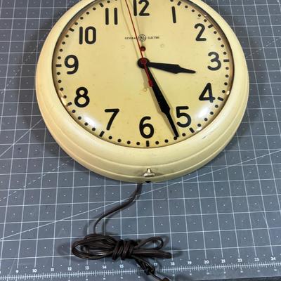 Vintage General Electric Wall Clock