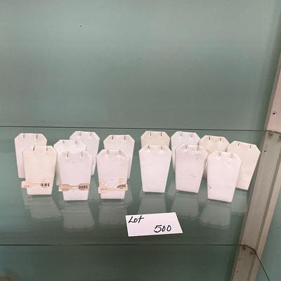 500 Set of 14 Small Pendant Stands