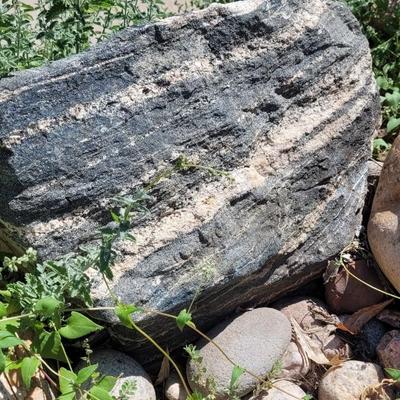 12" - 5" Large Landscaping Rocks