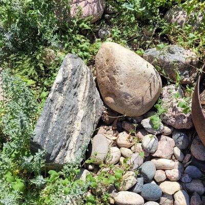 12" - 5" Large Landscaping Rocks