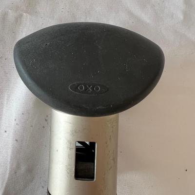 Wine Connoisseur  (K-MK)