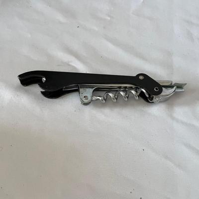 Wine Connoisseur  (K-MK)