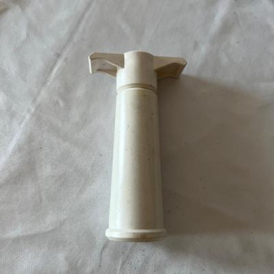 Wine Connoisseur  (K-MK)