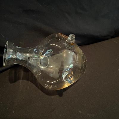 Wine Connoisseur  (K-MK)