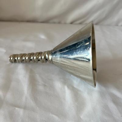 Wine Connoisseur  (K-MK)