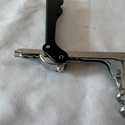 Wine Connoisseur  (K-MK)