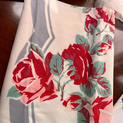Large Vintage Table Linens Lot Incl. Vera - Great Vintage Graphics!