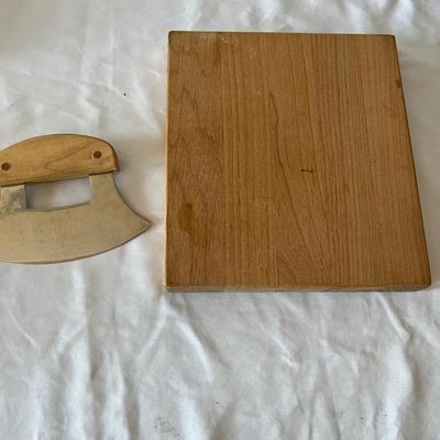 Large Assortment of Cheese Accessories (K-MK)