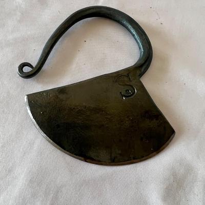 Large Assortment of Cheese Accessories (K-MK)