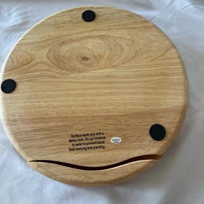 Large Assortment of Cheese Accessories (K-MK)