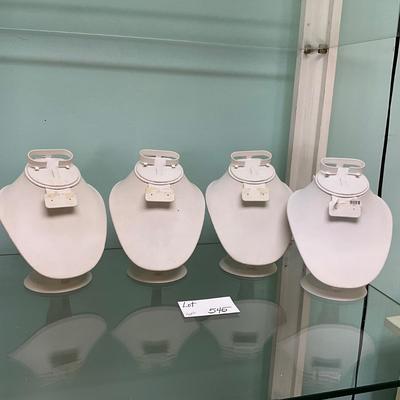 545 Set of 4 Bracelet, Earring and Ring Necklace Display