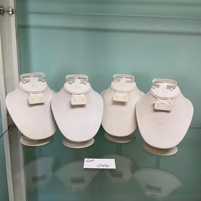 546 Set of 4 Bracelet, Ring, Earring, Necklace Display