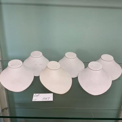 547 Set of 6 Low Neck Displays