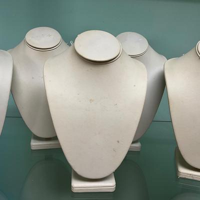 550 Set of 7 Standing Necklace Displays